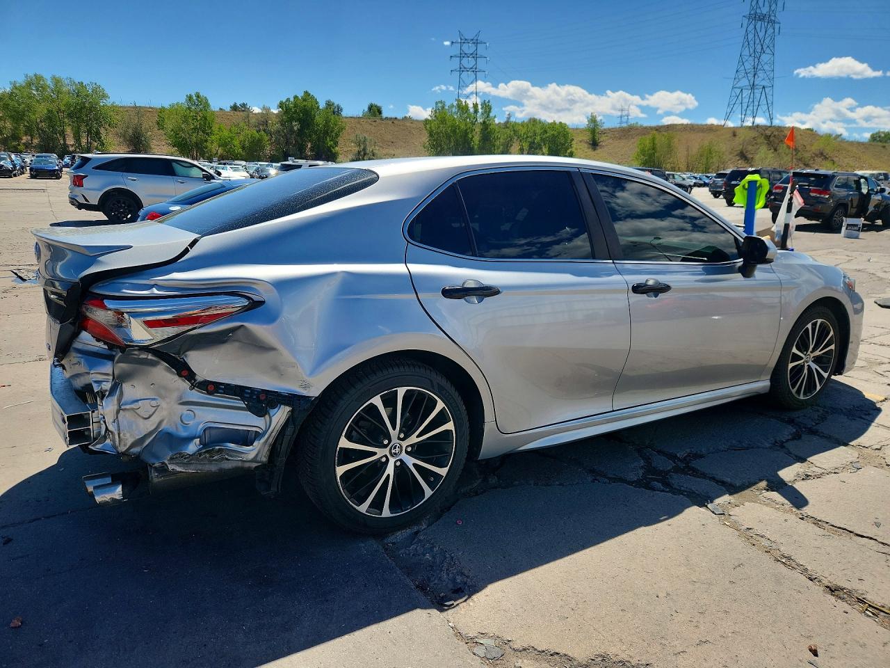 2018 TOYOTA CAMRY SE — снимка 3