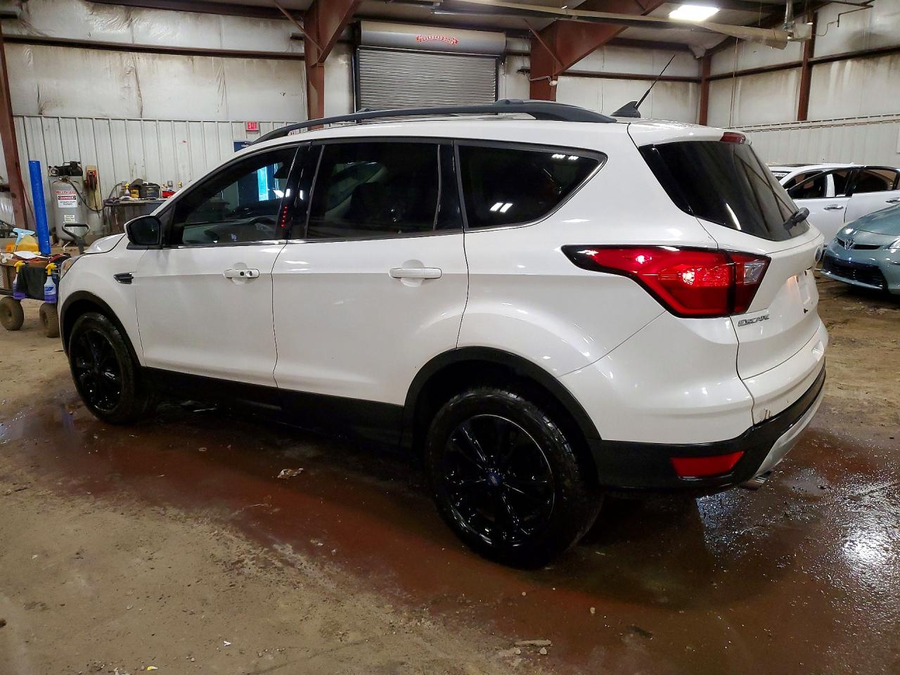 2019 FORD ESCAPE SEL — снимка 2