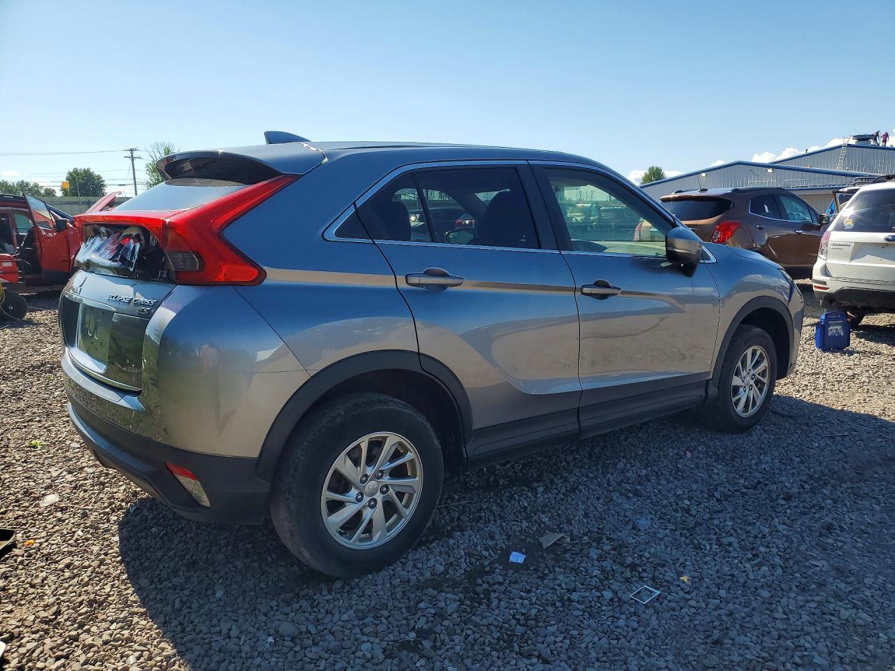 2019 MITSUBISHI ECLIPSE CROSS ES — снимка 3