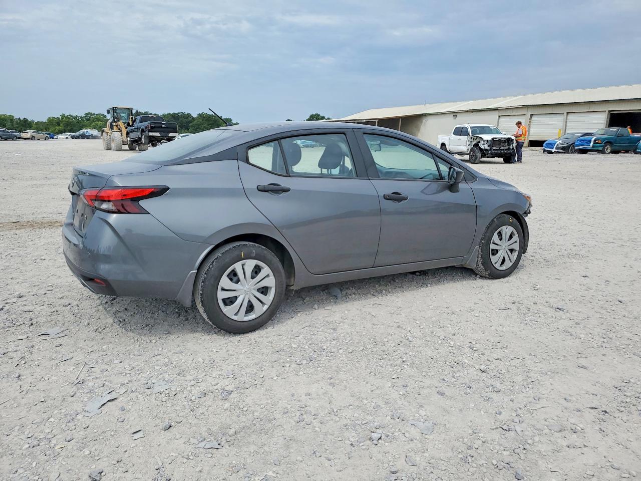 2024 NISSAN VERSA S — снимка 3