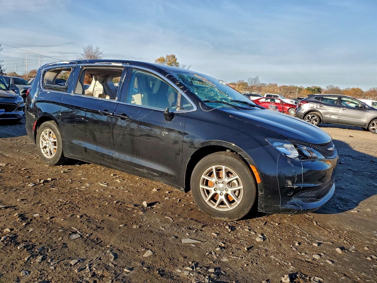 2024 CHRYSLER VOYAGER LX — снимка 4