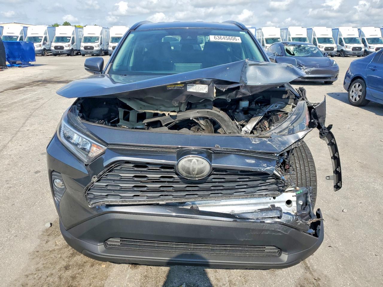 2020 TOYOTA RAV4 XLE — снимка 5