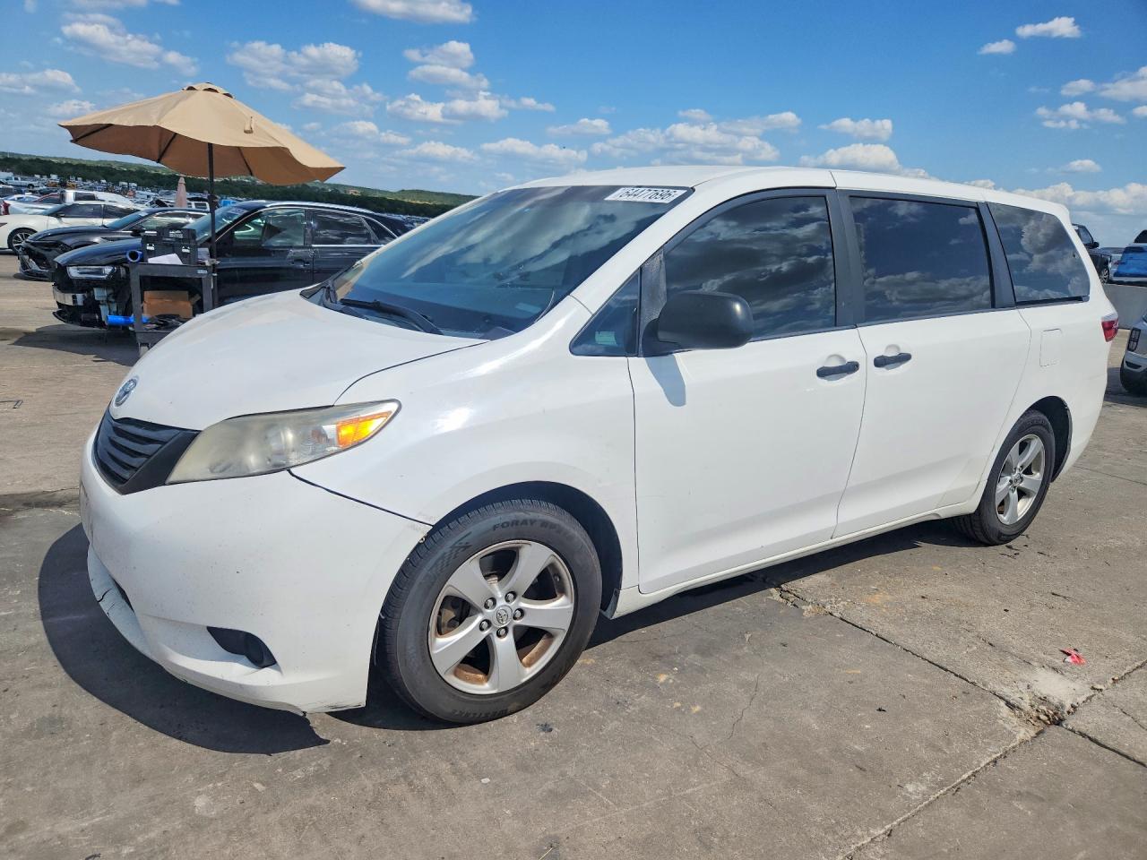 2015 TOYOTA SIENNA L 7-PASSENGER