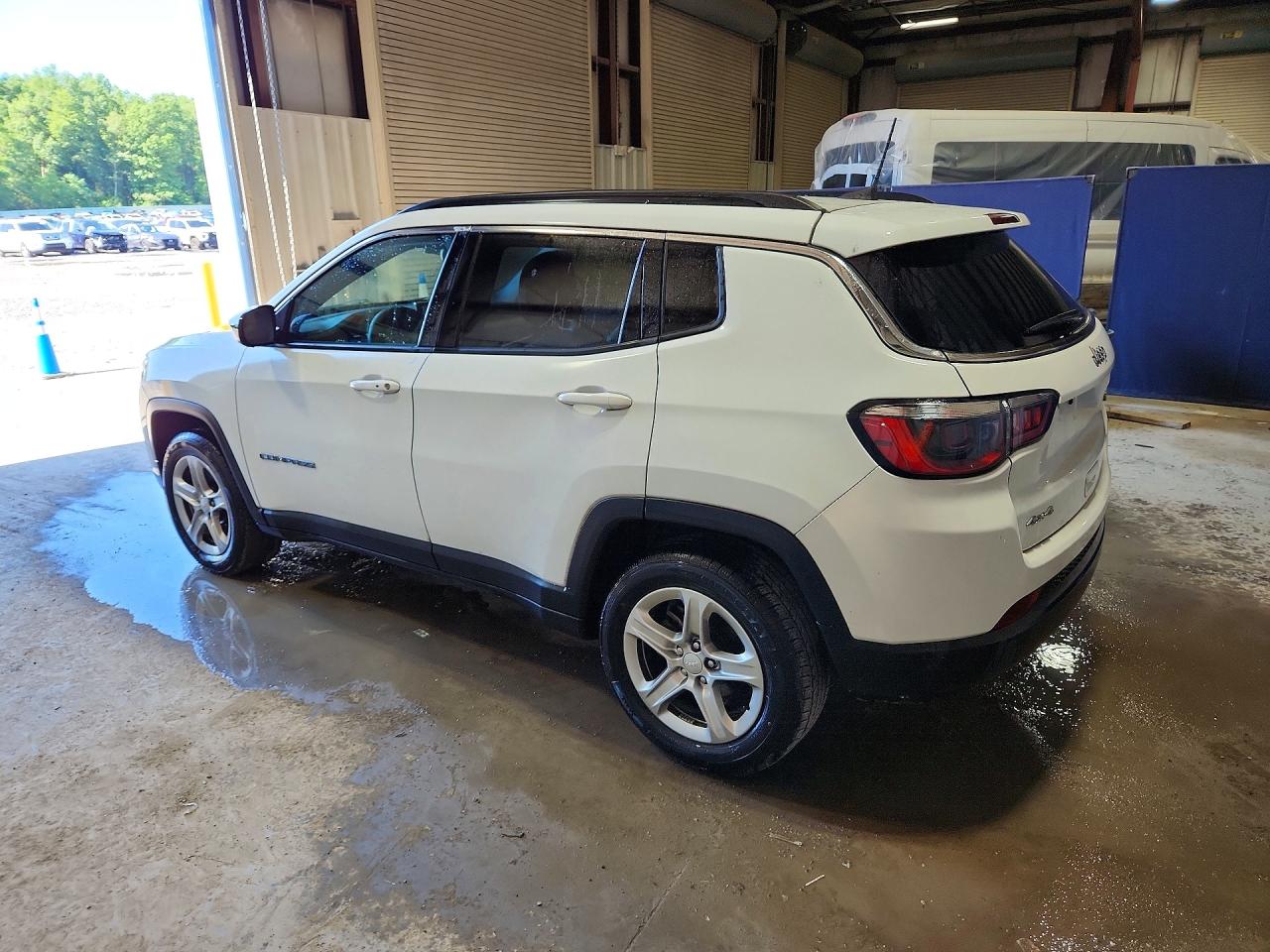 2023 JEEP COMPASS LATITUDE — снимка 2