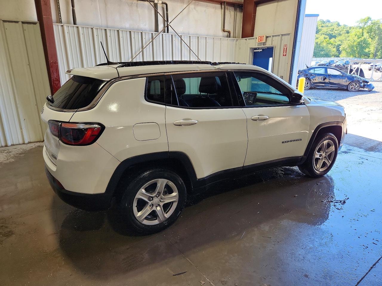 2023 JEEP COMPASS LATITUDE — снимка 3