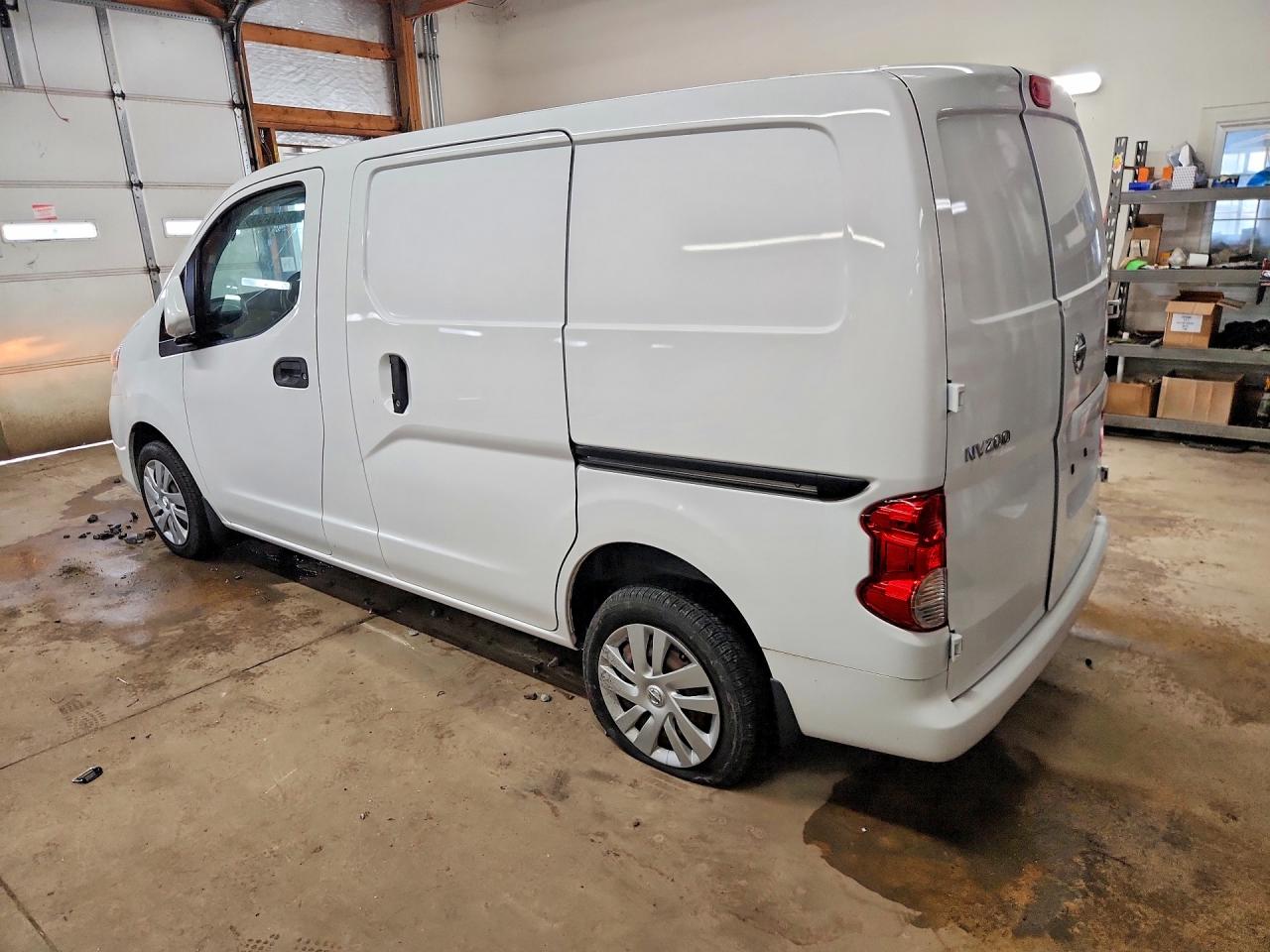2019 NISSAN NV200 SV — снимка 2