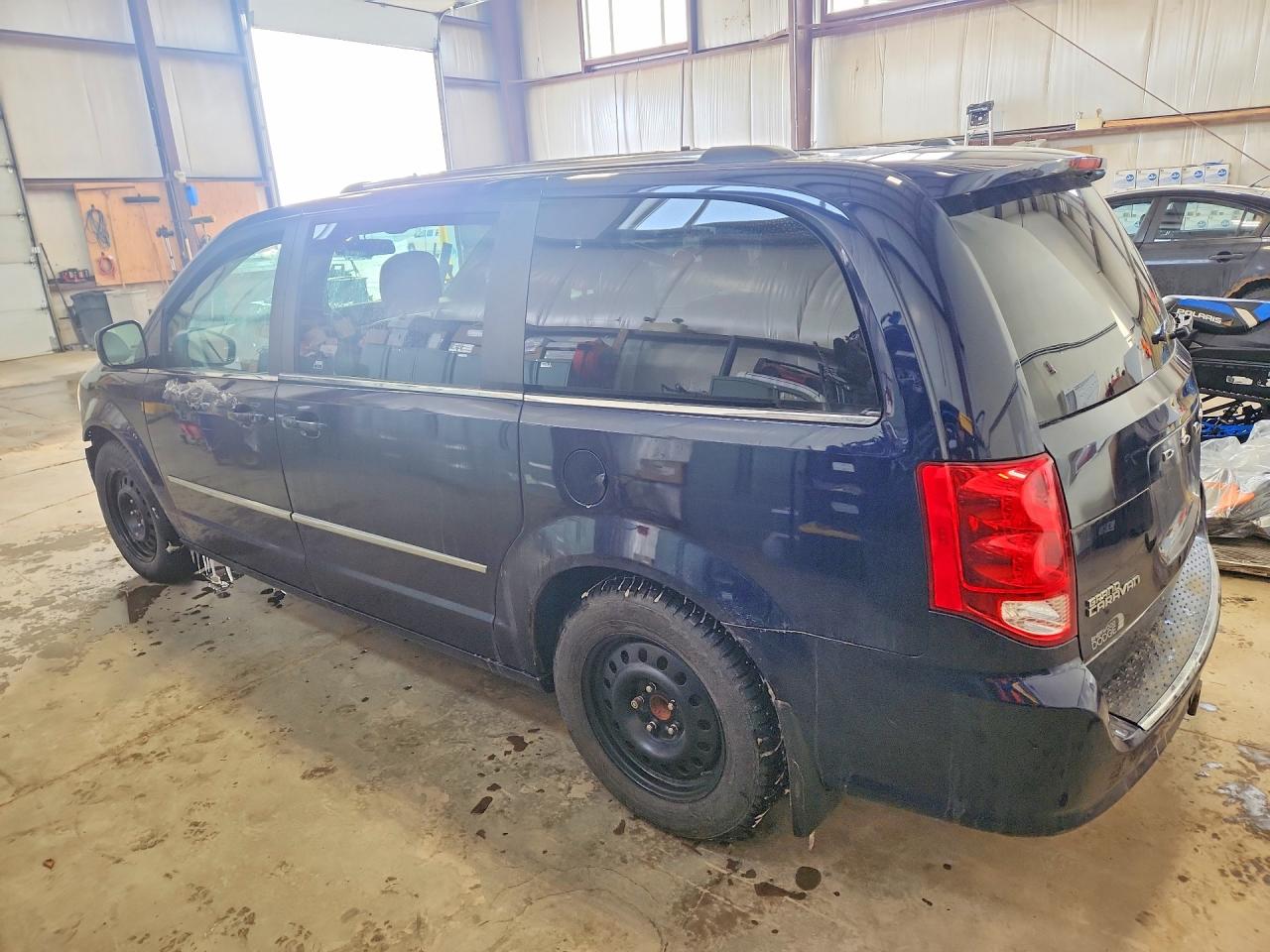 2015 DODGE GRAND CARAVAN CREW — снимка 2