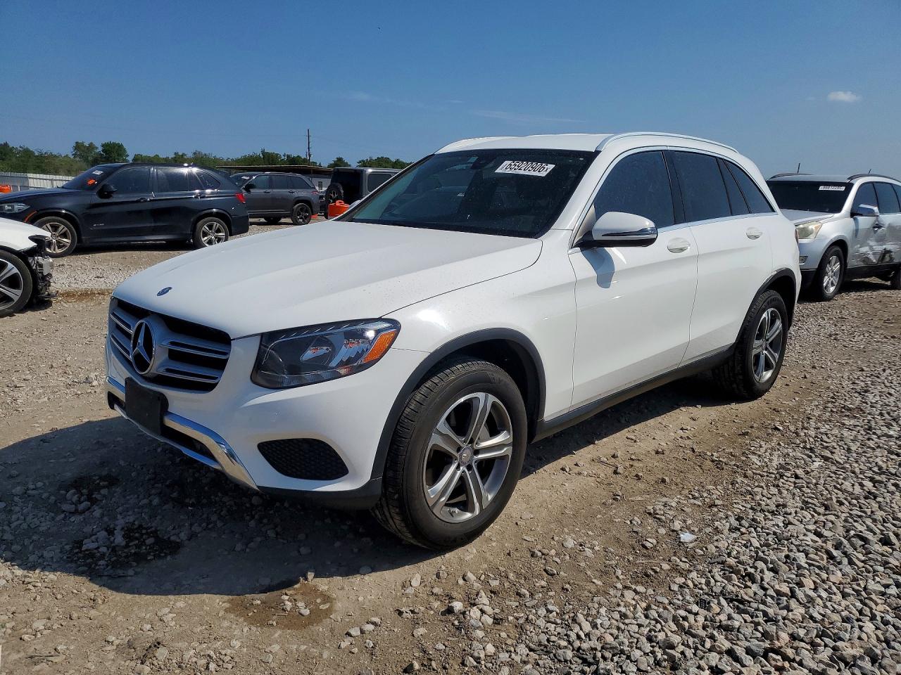 2016 MERCEDES-BENZ GLC 300