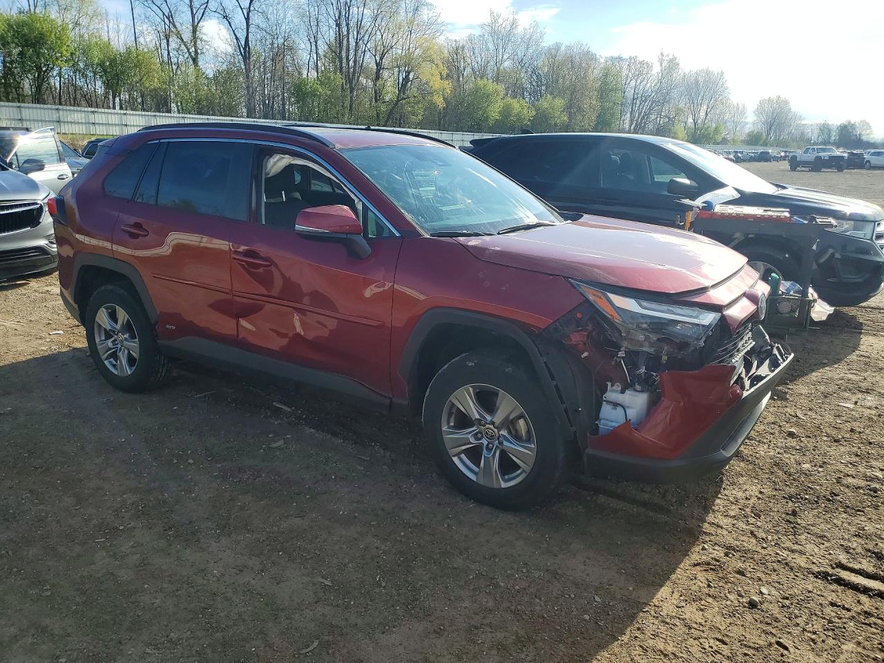 2022 TOYOTA RAV4 XLE — снимка 4