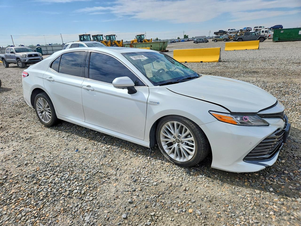 2020 TOYOTA CAMRY XLE — снимка 4