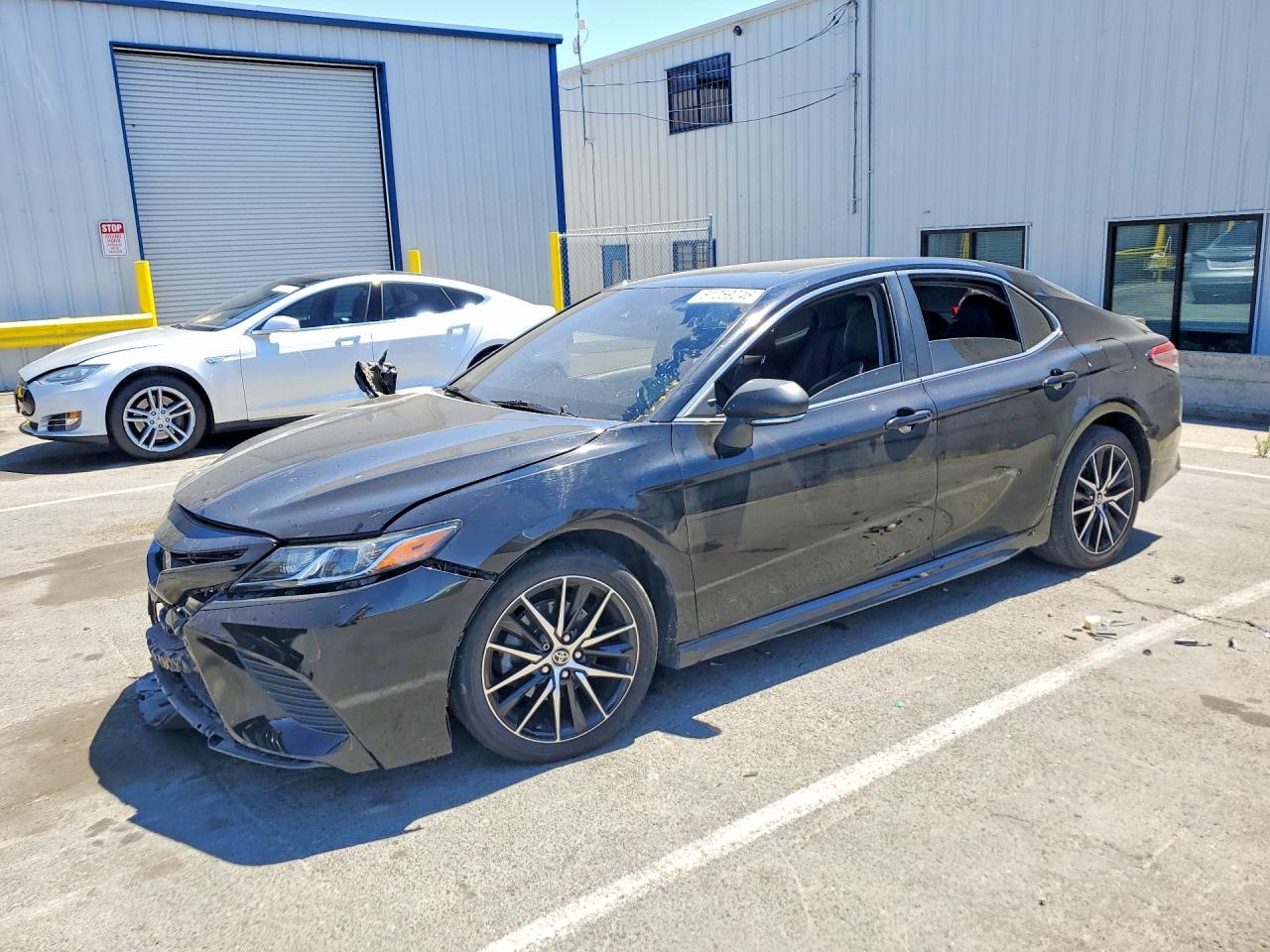 2018 TOYOTA CAMRY SE