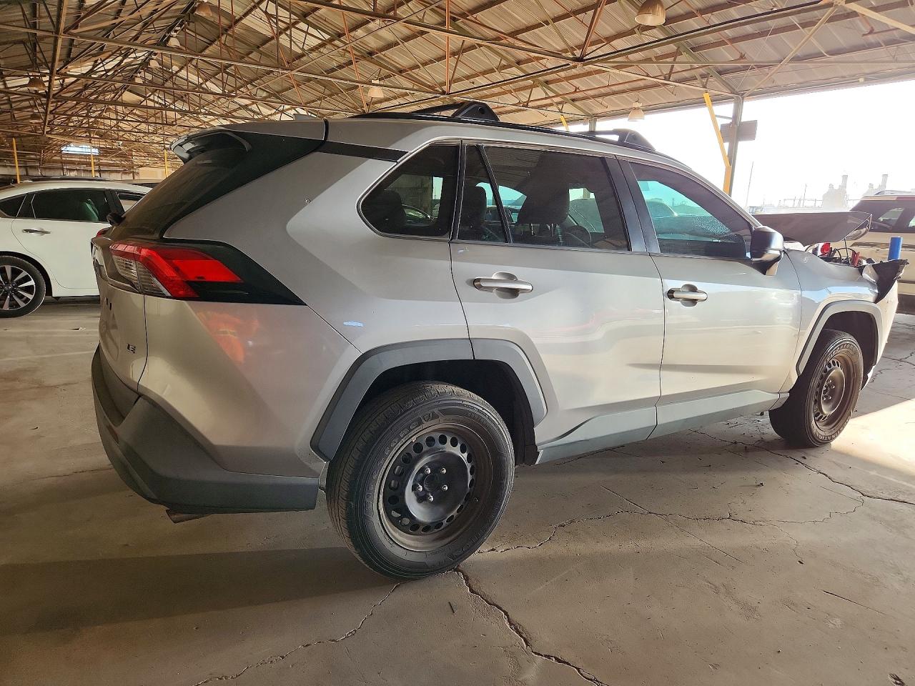 2020 TOYOTA RAV4 LE — снимка 3