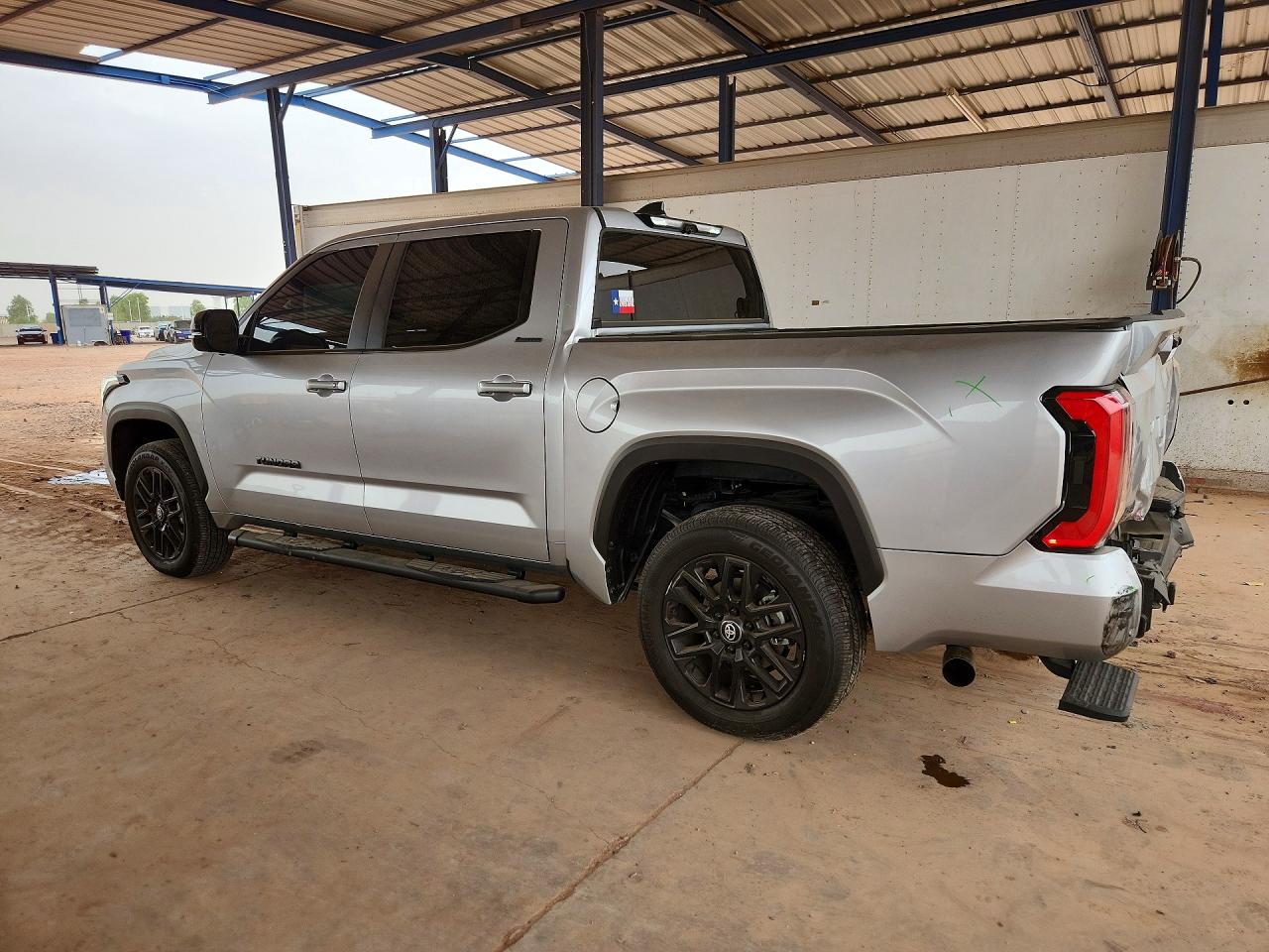 2026 TOYOTA TUNDRA LIMITED — снимка 2