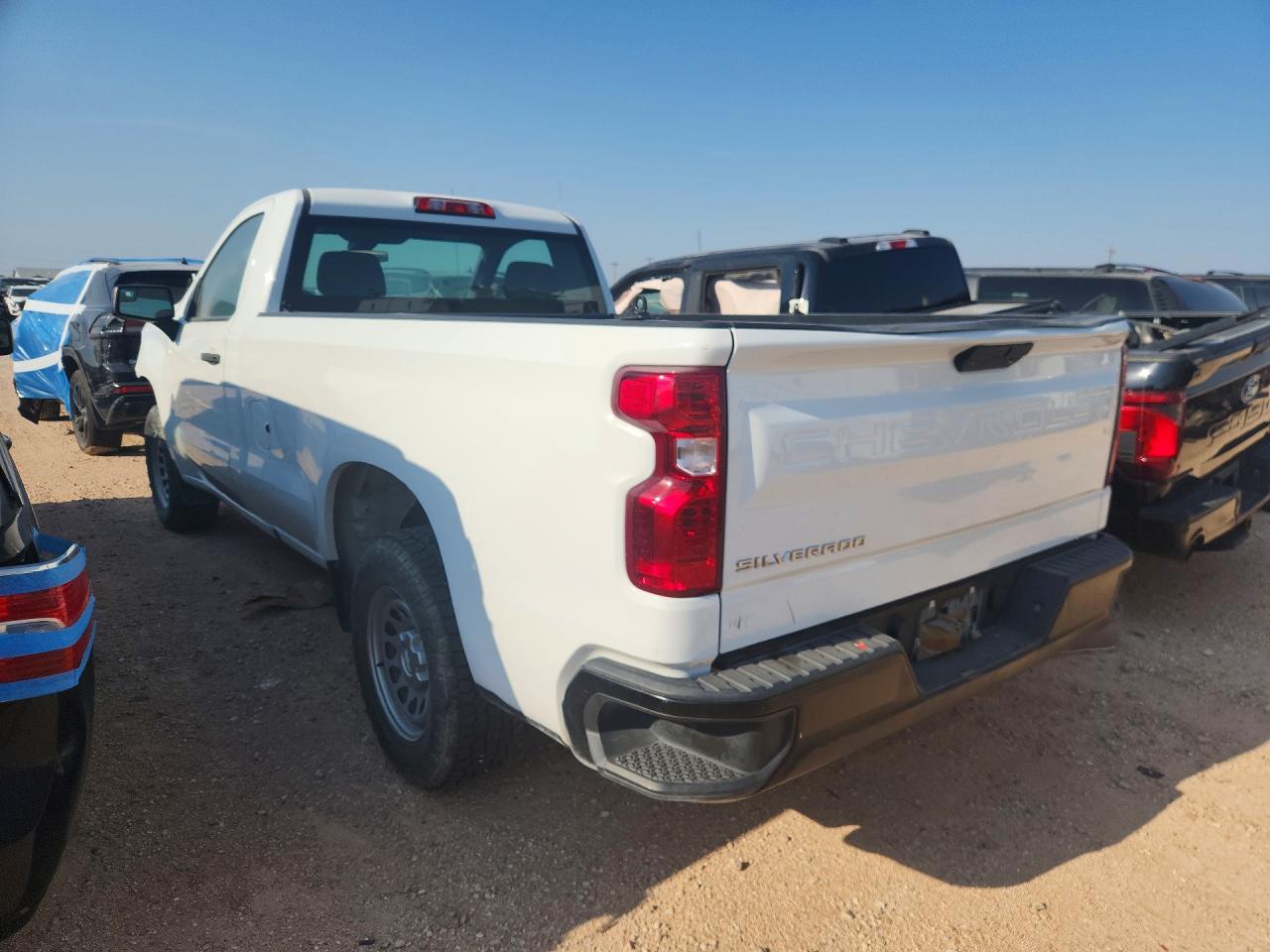 2021 CHEVROLET SILVERADO C1500 — снимка 2
