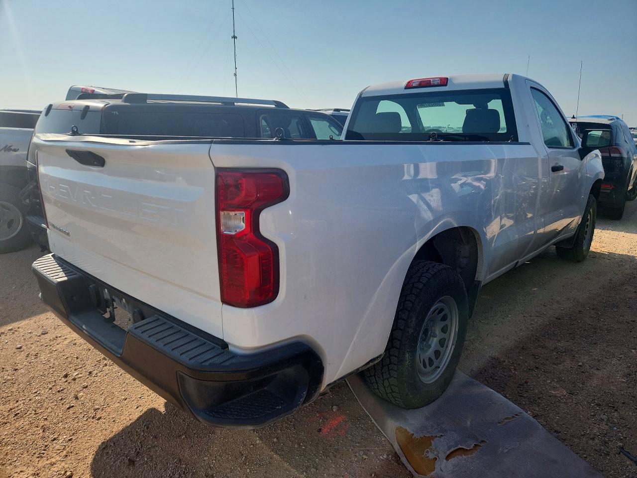 2021 CHEVROLET SILVERADO C1500 — снимка 3