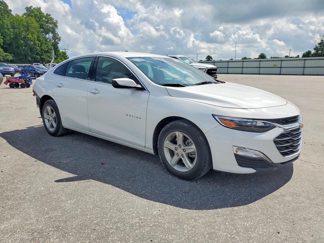 2024 CHEVROLET MALIBU LS — снимка 4