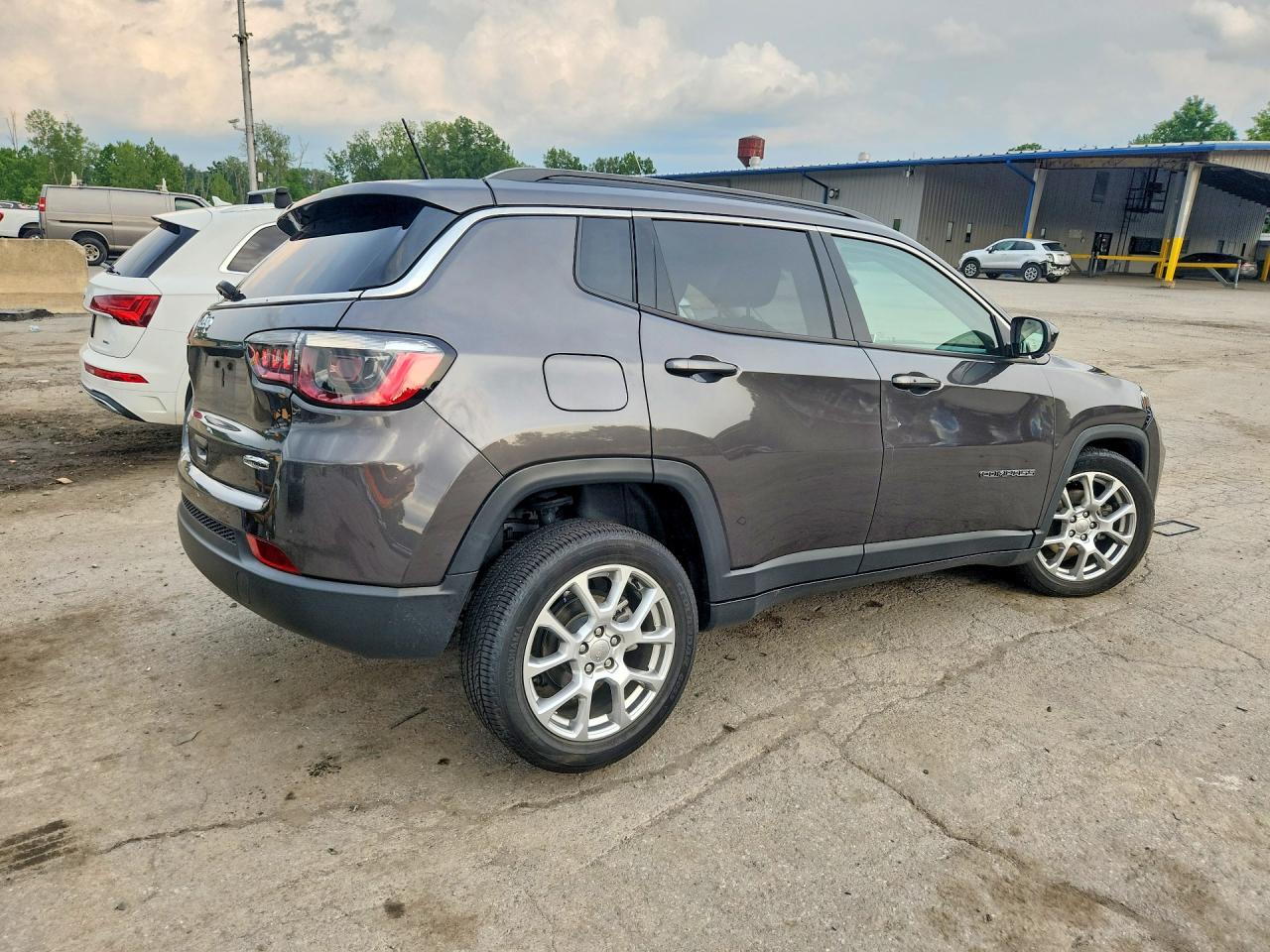 2022 JEEP COMPASS LATITUDE LUX — снимка 3