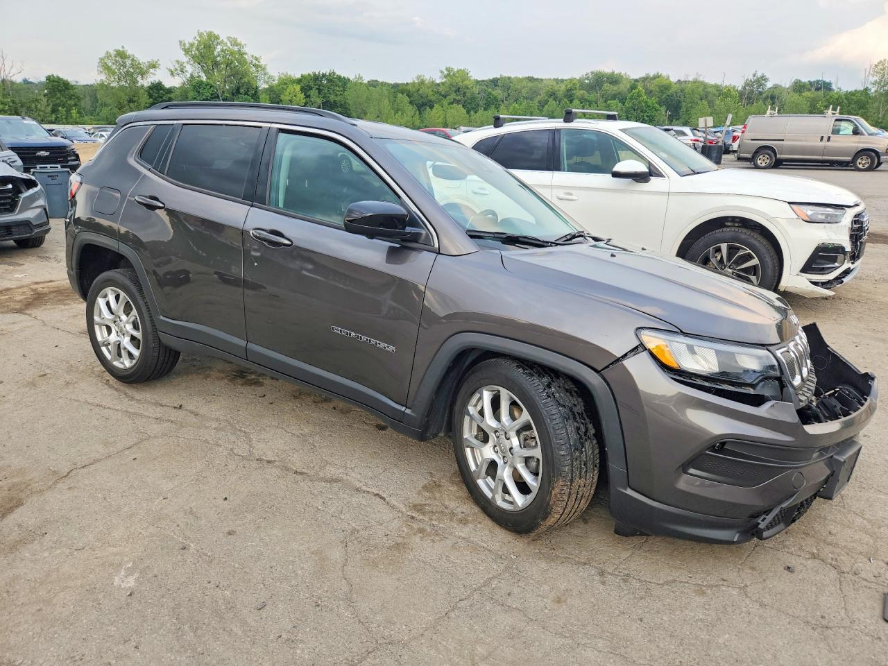 2022 JEEP COMPASS LATITUDE LUX — снимка 4
