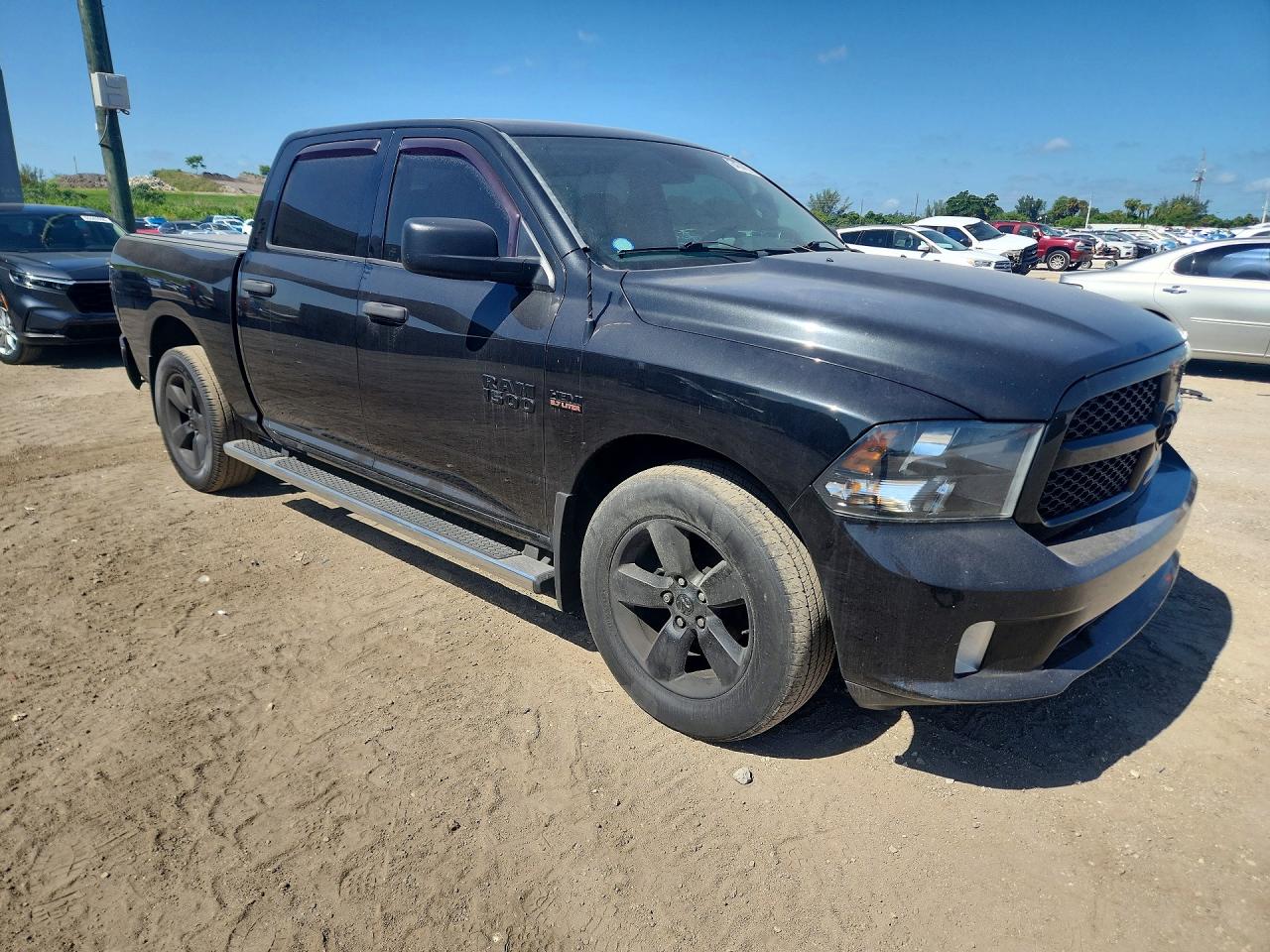 2017 RAM 1500 ST — снимка 4