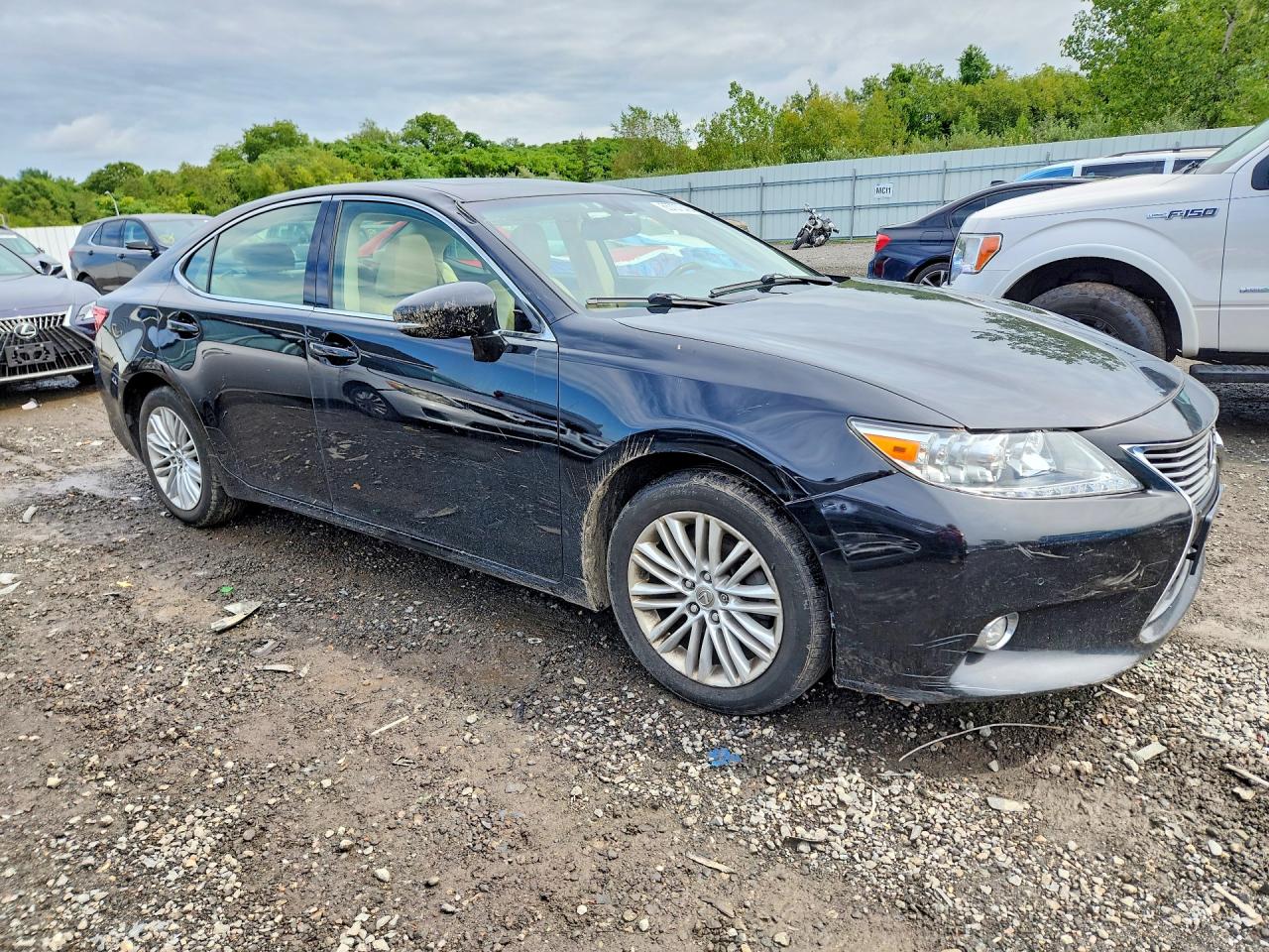 2015 LEXUS ES 350 — снимка 4