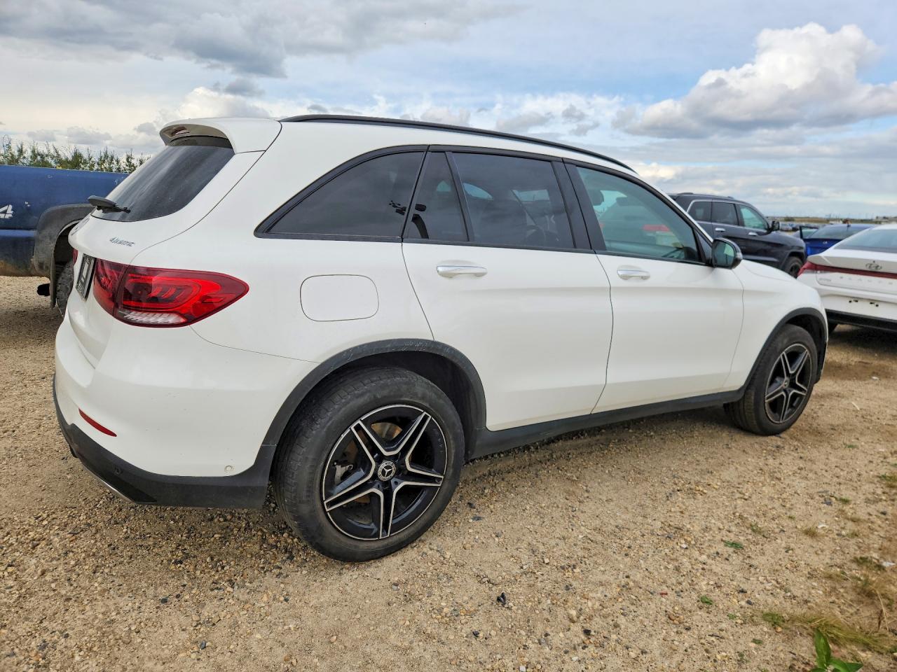 2021 MERCEDES-BENZ GLC 300 4MATIC — снимка 3