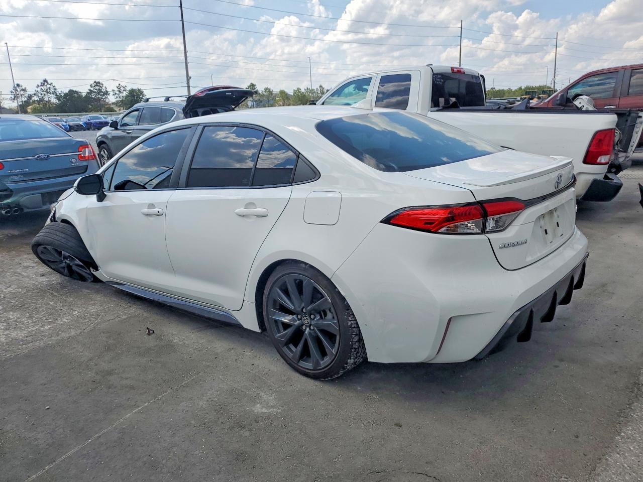 2023 TOYOTA COROLLA SE — снимка 2