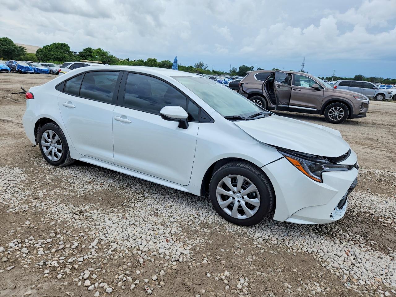 2026 TOYOTA COROLLA LE — снимка 4