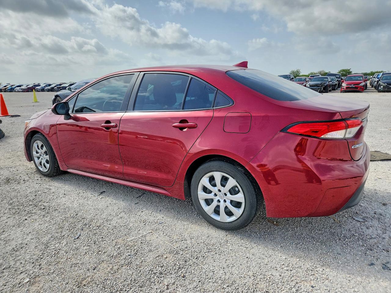 2024 TOYOTA COROLLA LE — снимка 2