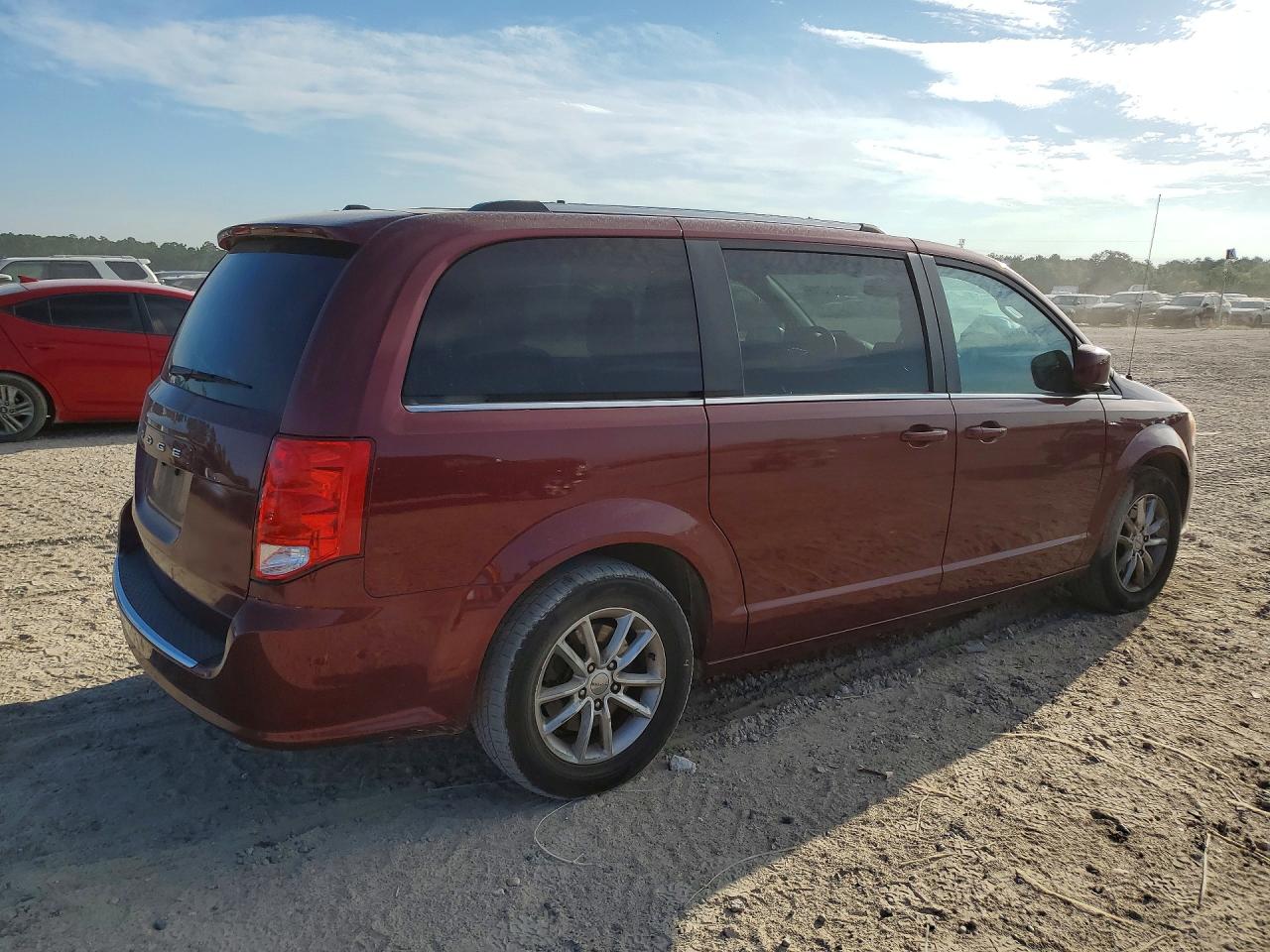2019 DODGE GRAND CARAVAN SXT — снимка 3