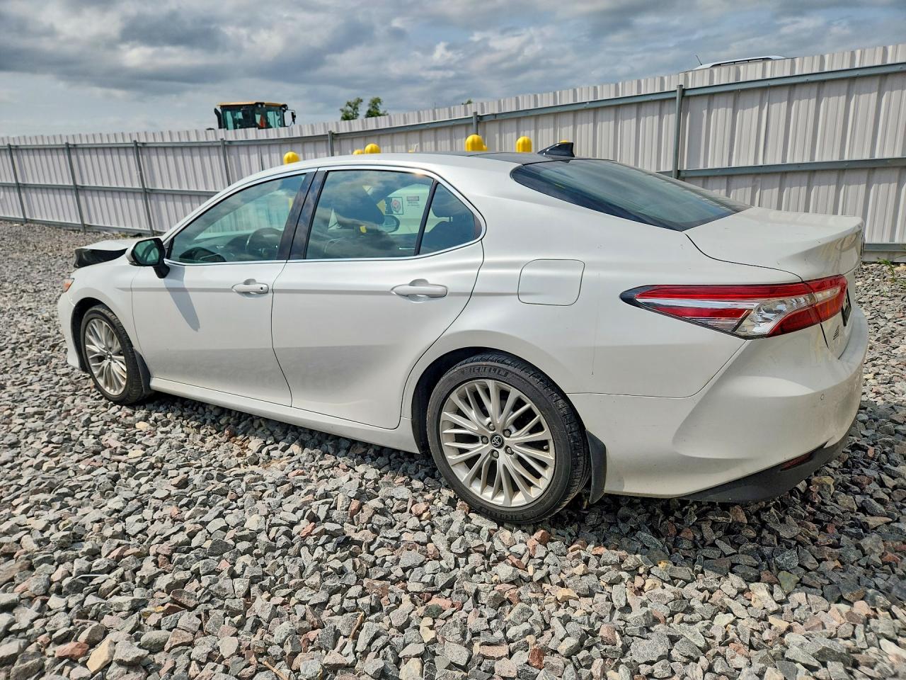 2018 TOYOTA CAMRY XLE — снимка 2