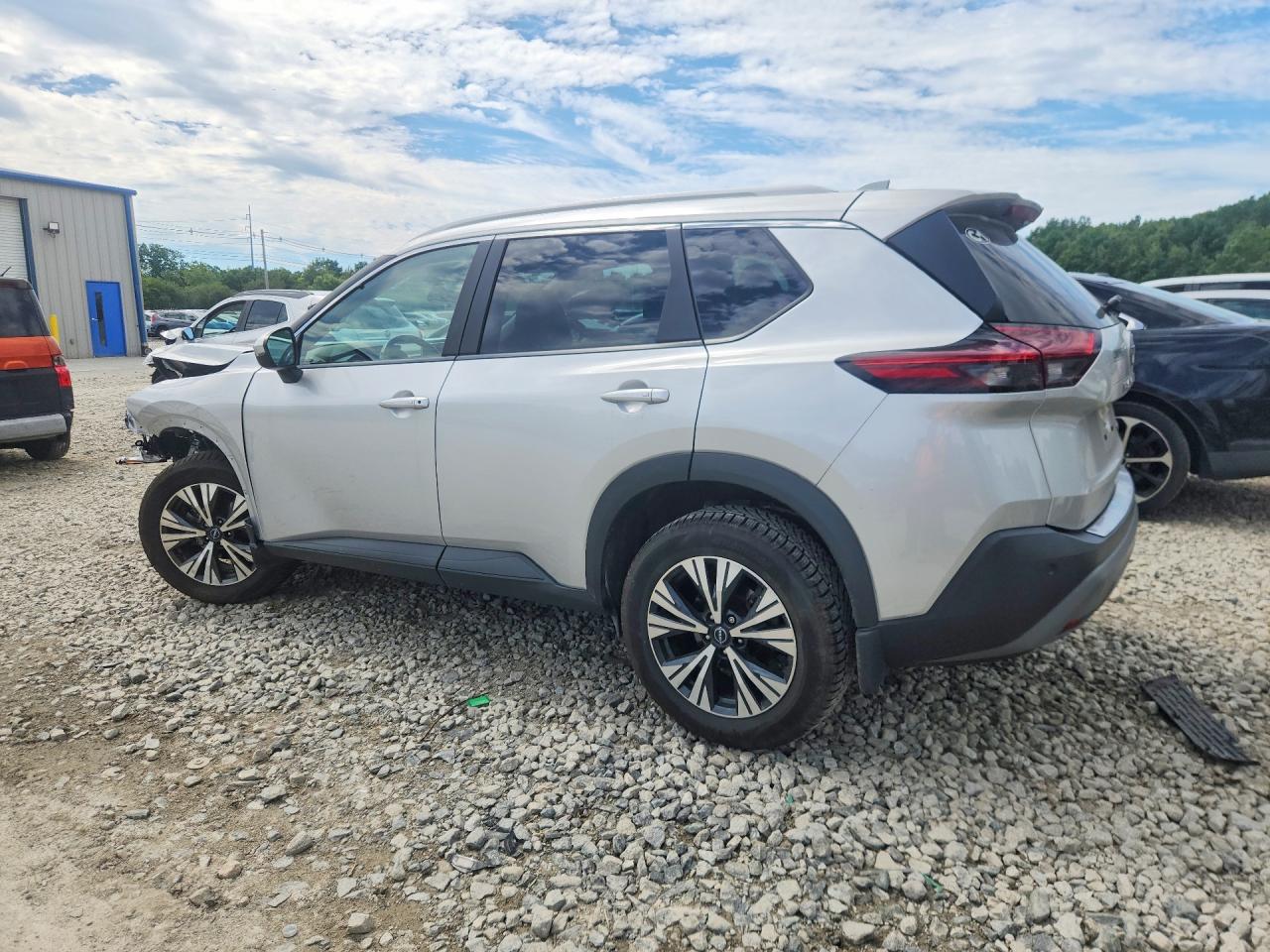2023 NISSAN ROGUE SV — снимка 2
