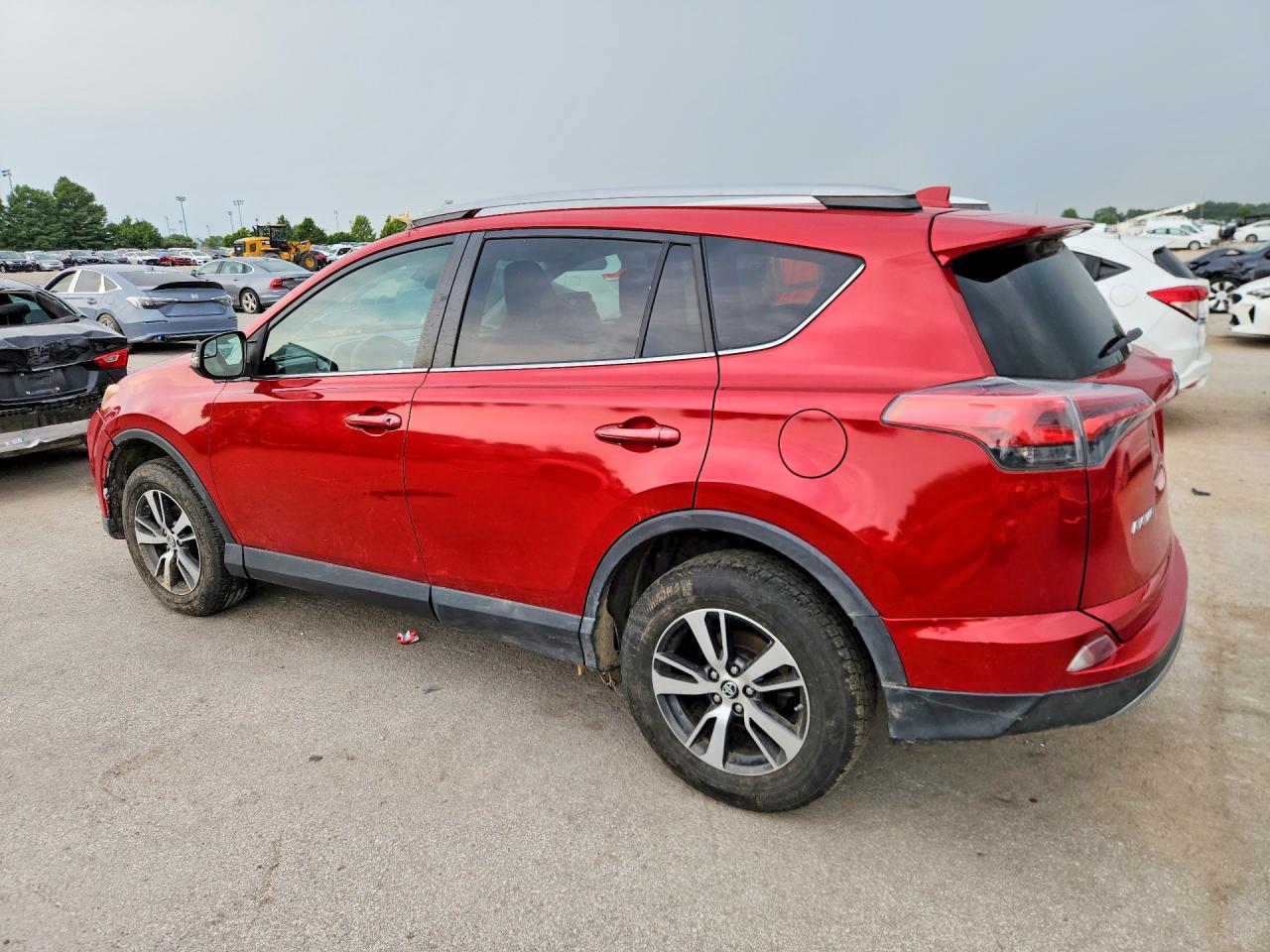 2017 TOYOTA RAV4 XLE — снимка 2