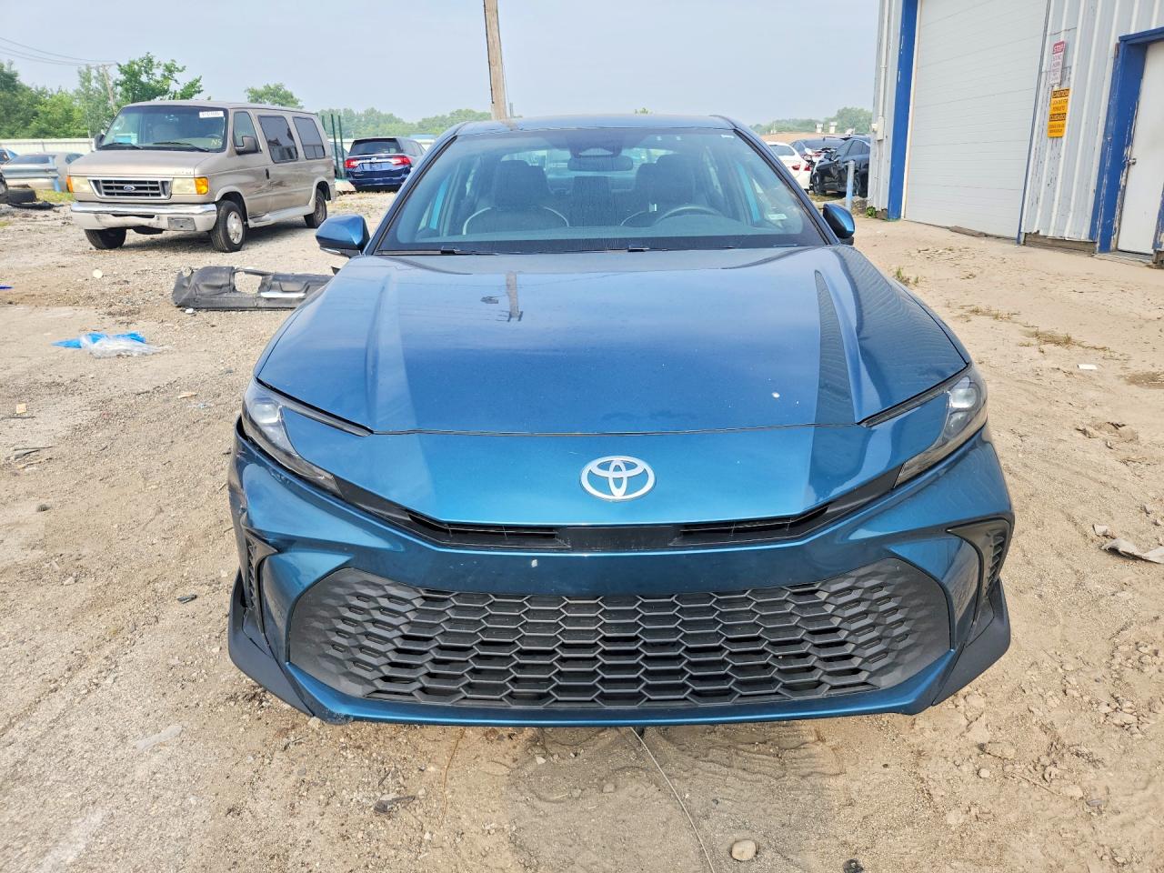 2025 TOYOTA CAMRY SE — снимка 5