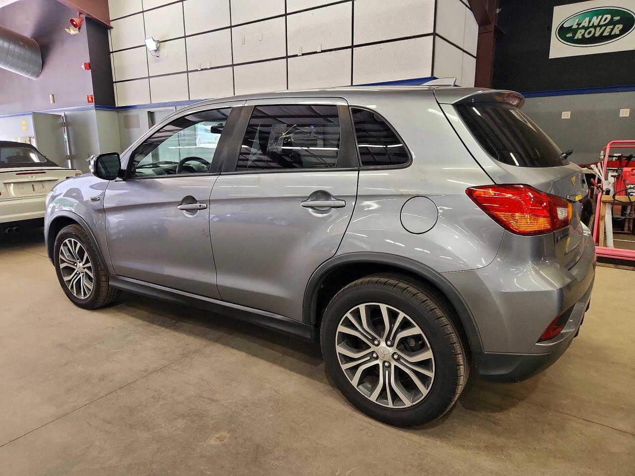2018 MITSUBISHI OUTLANDER SPORT ES — снимка 2