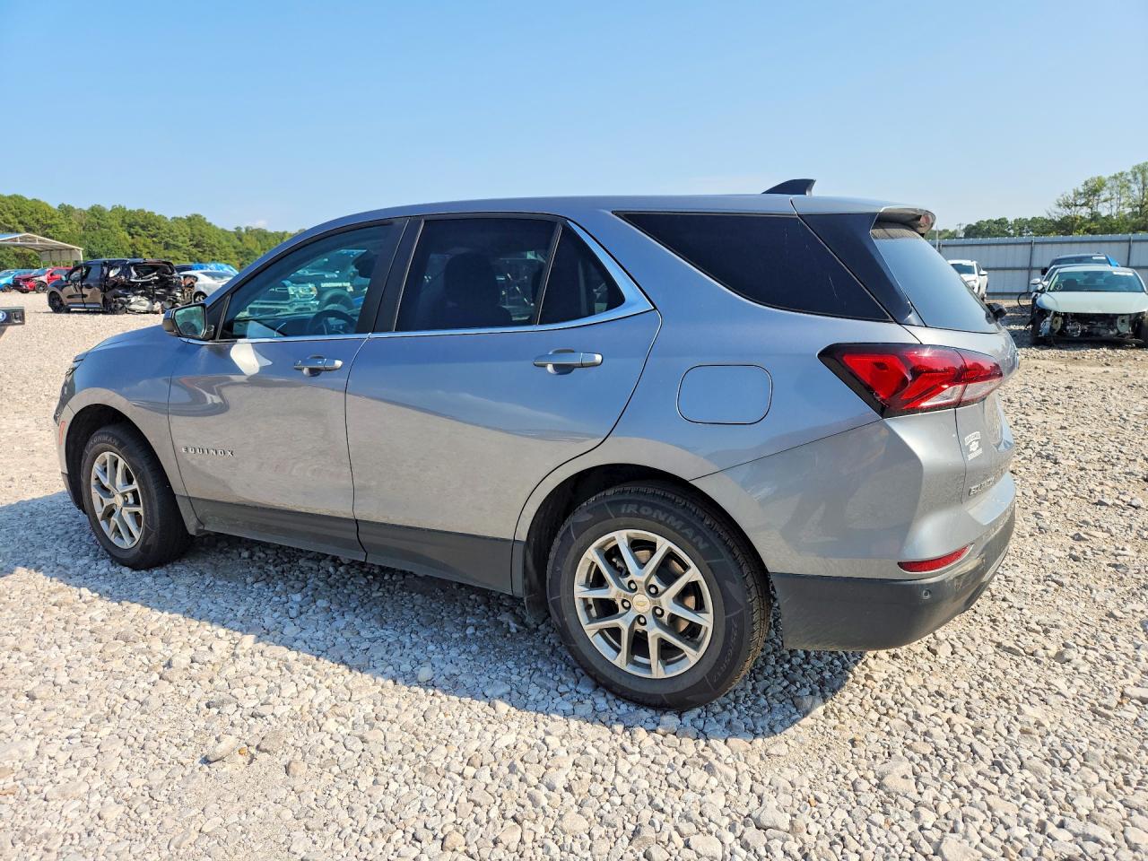 2023 CHEVROLET EQUINOX LT — снимка 2