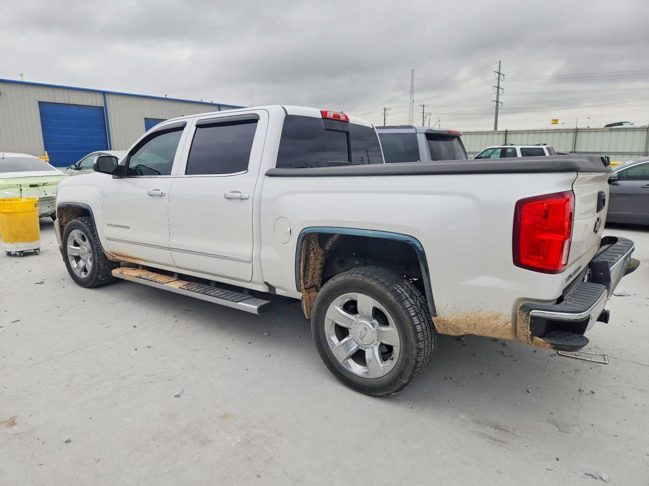 2017 CHEVROLET SILVERADO C1500 LTZ — снимка 2