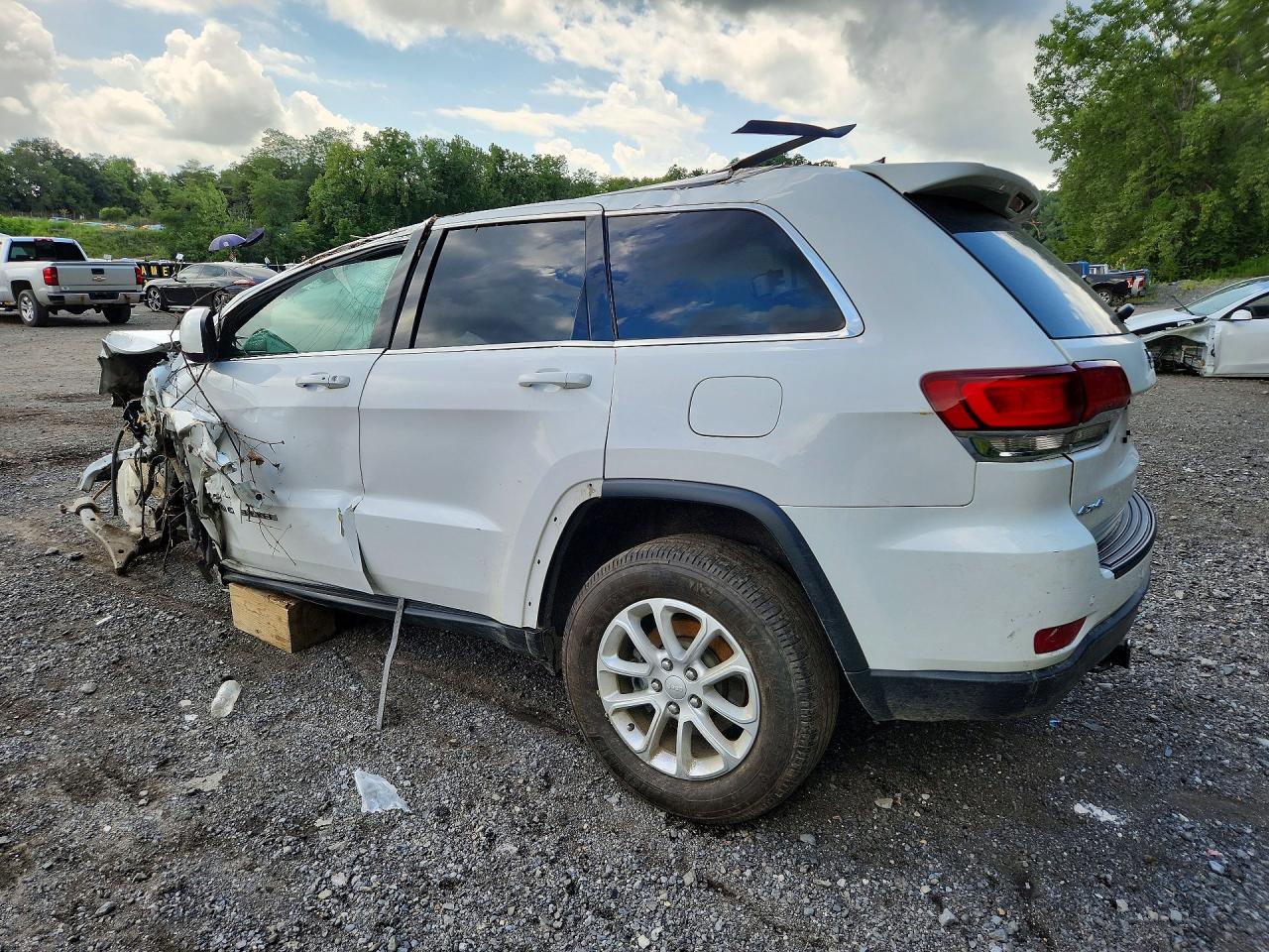 2021 JEEP GRAND CHEROKEE LAREDO — снимка 2