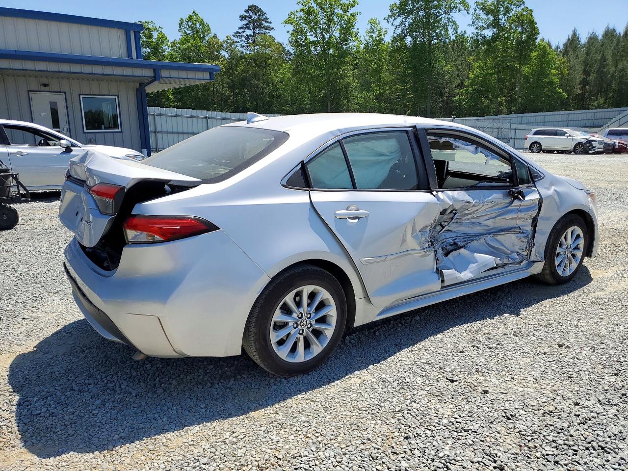 2022 TOYOTA COROLLA XLE — снимка 3