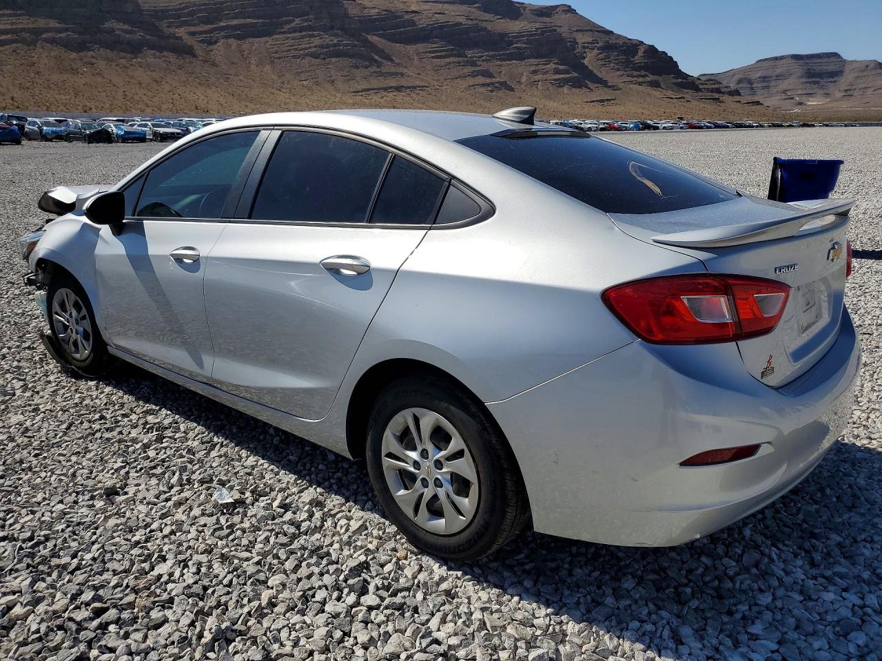 2019 CHEVROLET CRUZE LS — снимка 2