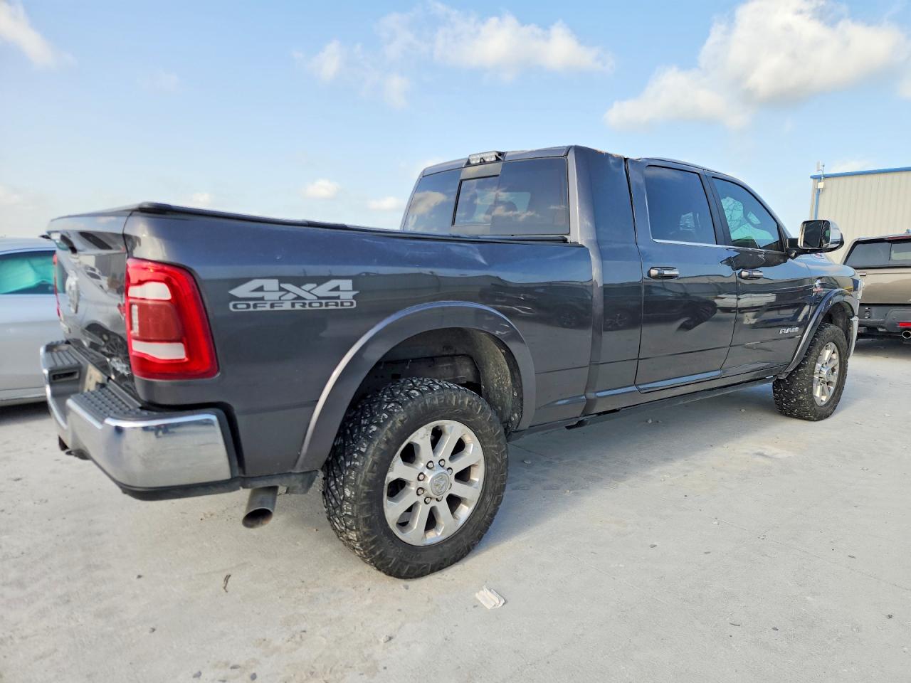 2019 RAM 2500 LARAMIE — снимка 3