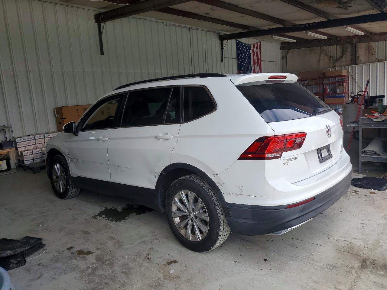 2019 VOLKSWAGEN TIGUAN SE/SEL/SEL R-LINE JET-BLACK/SEL R-LINE — снимка 2