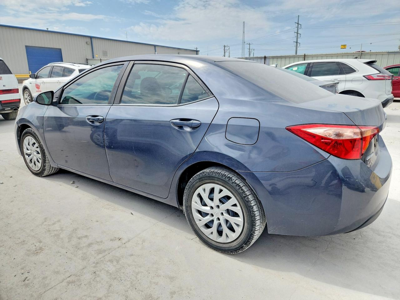 2019 TOYOTA COROLLA LE — снимка 2