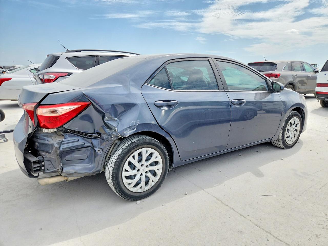 2019 TOYOTA COROLLA LE — снимка 3
