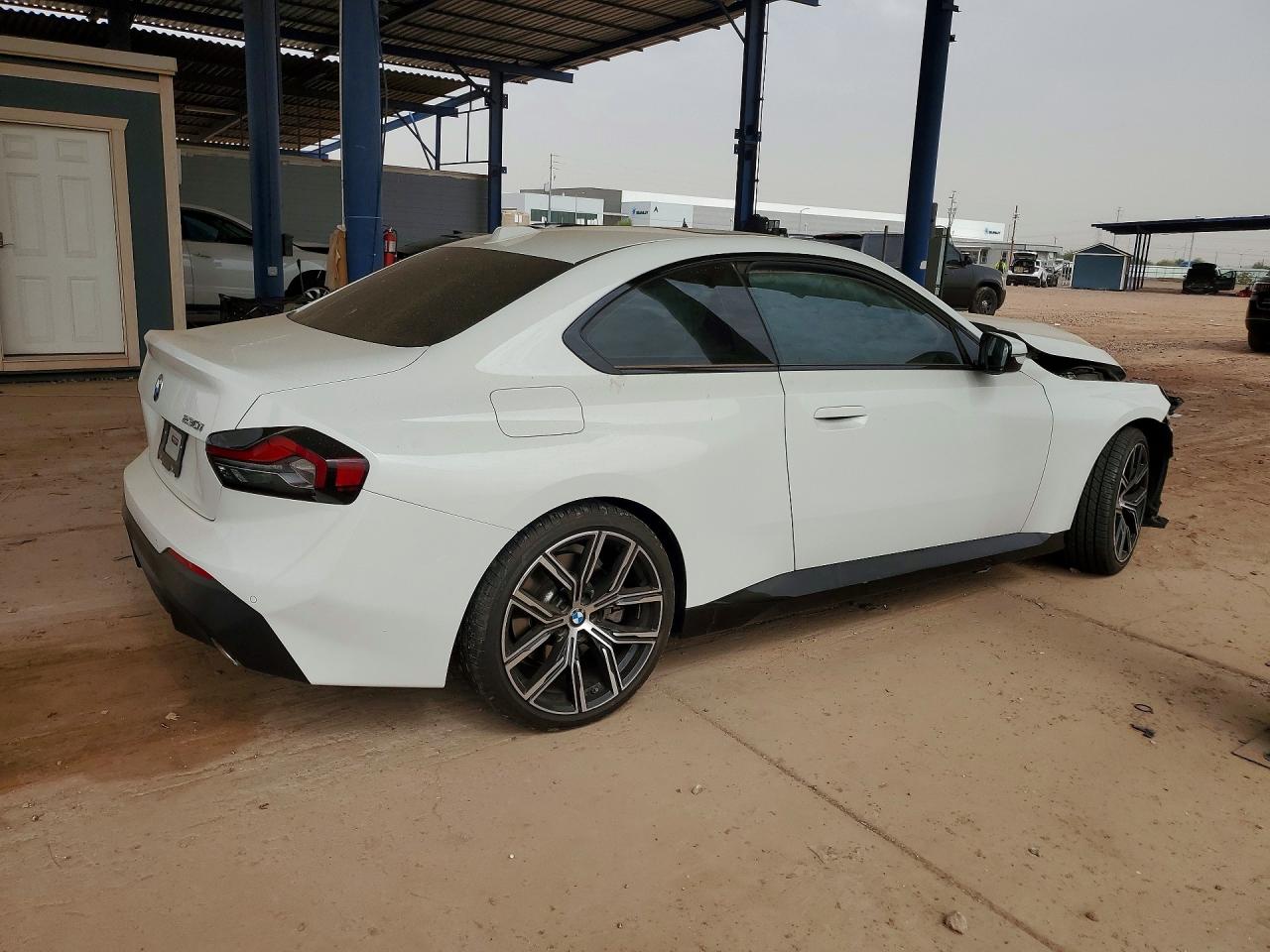 2023 BMW 230I — снимка 3