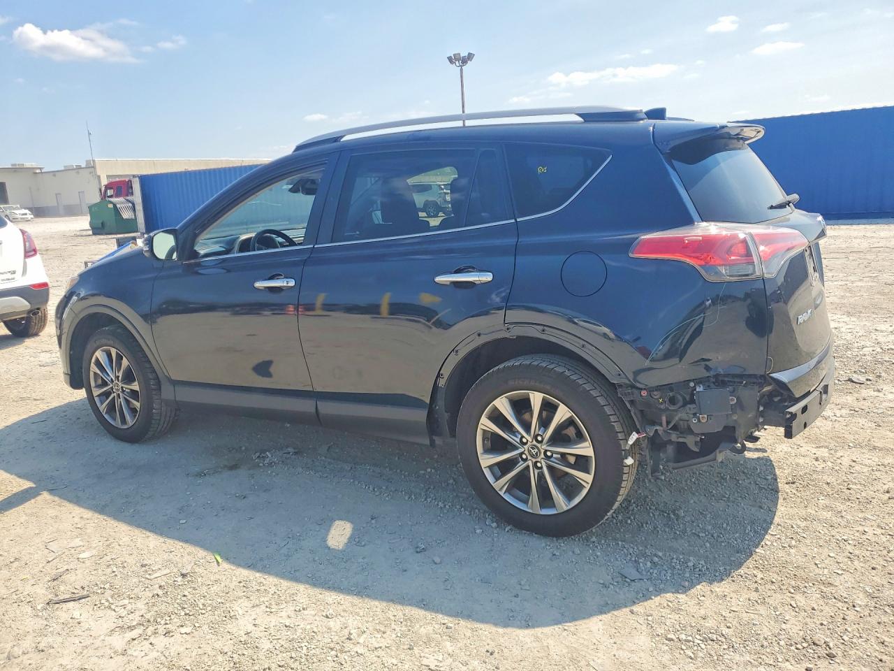 2017 TOYOTA RAV4 LIMITED — снимка 2