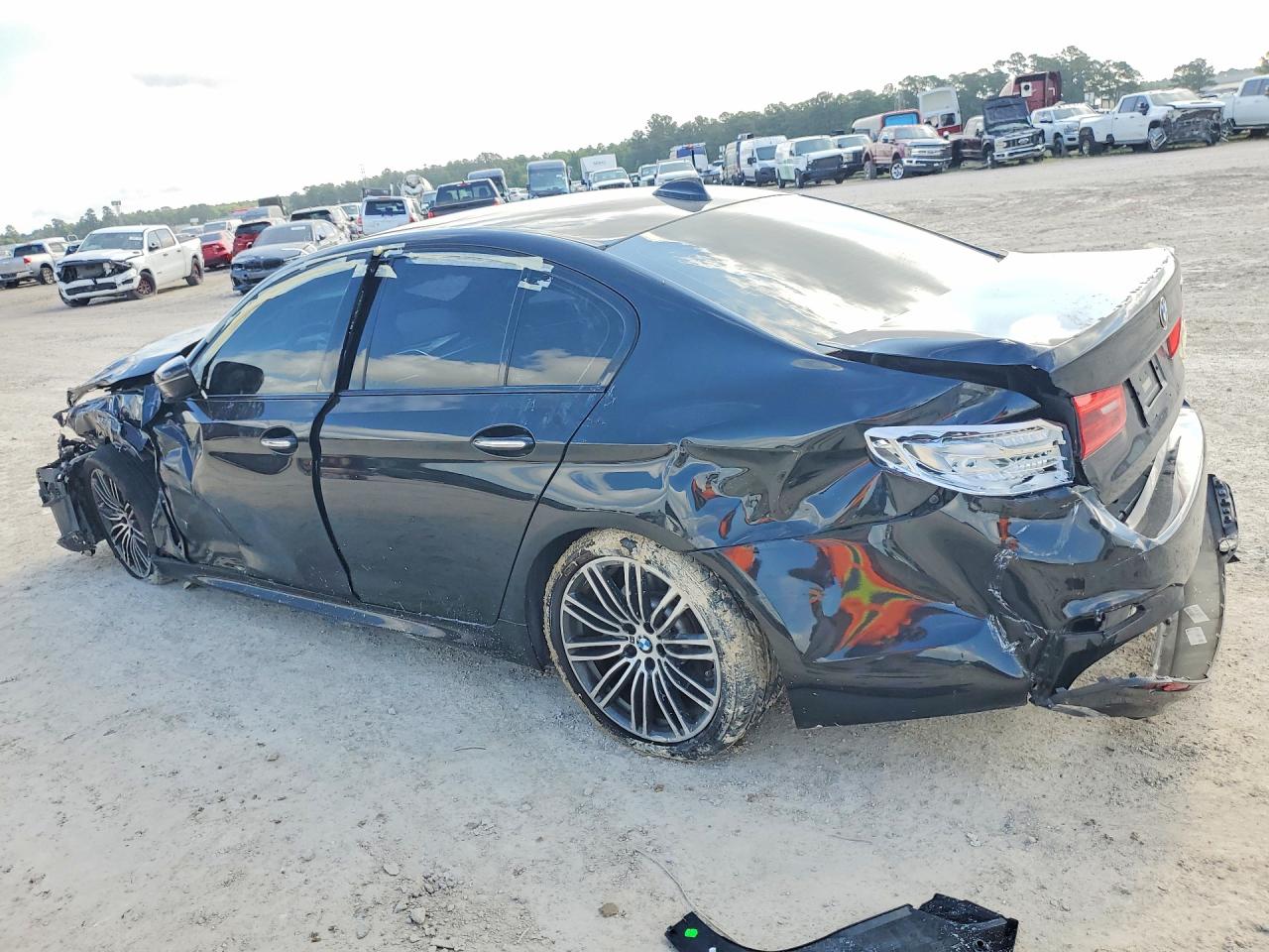 2017 BMW 530 I — снимка 2