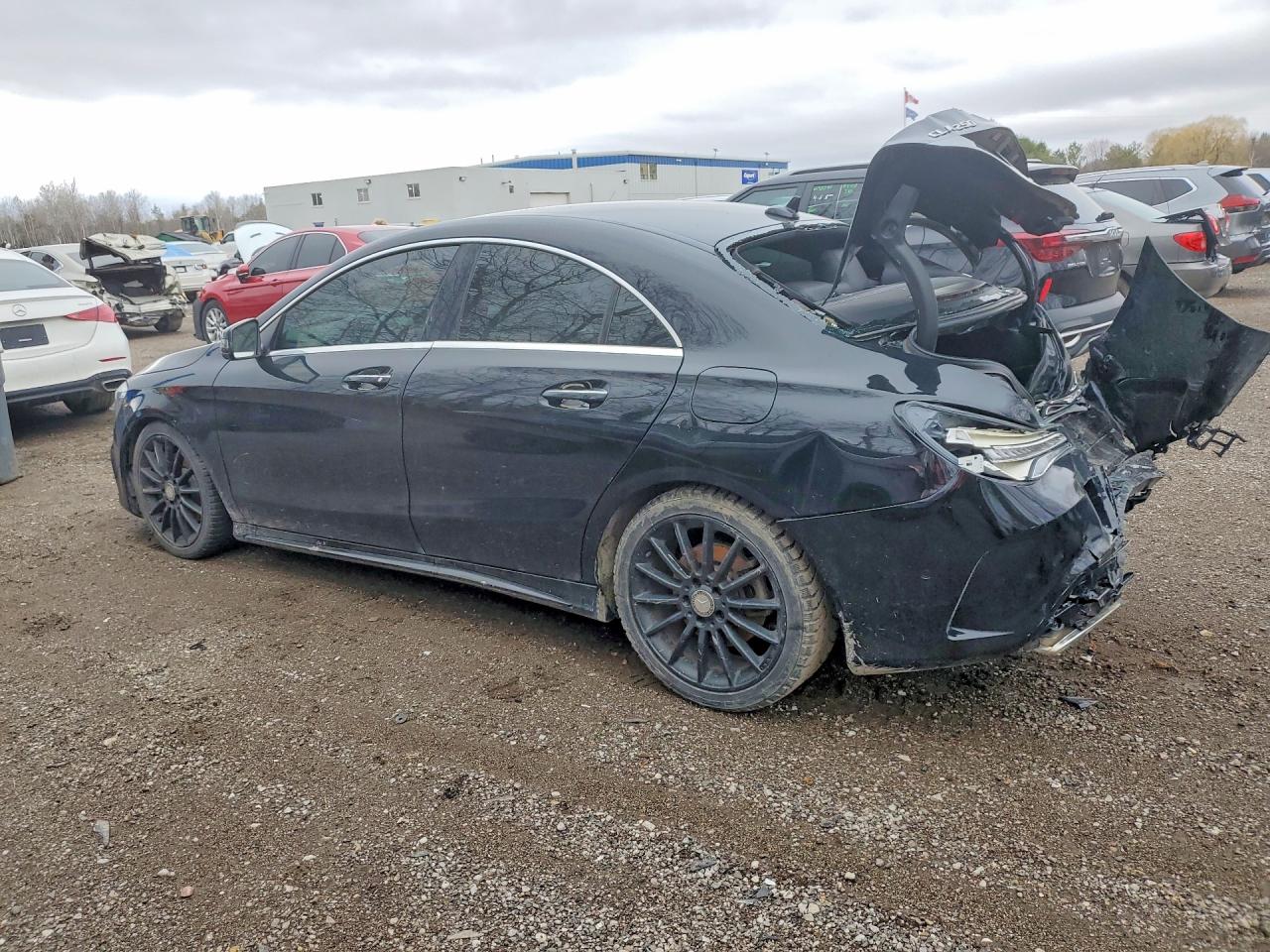 2017 MERCEDES-BENZ CLA 250 4MATIC — снимка 2