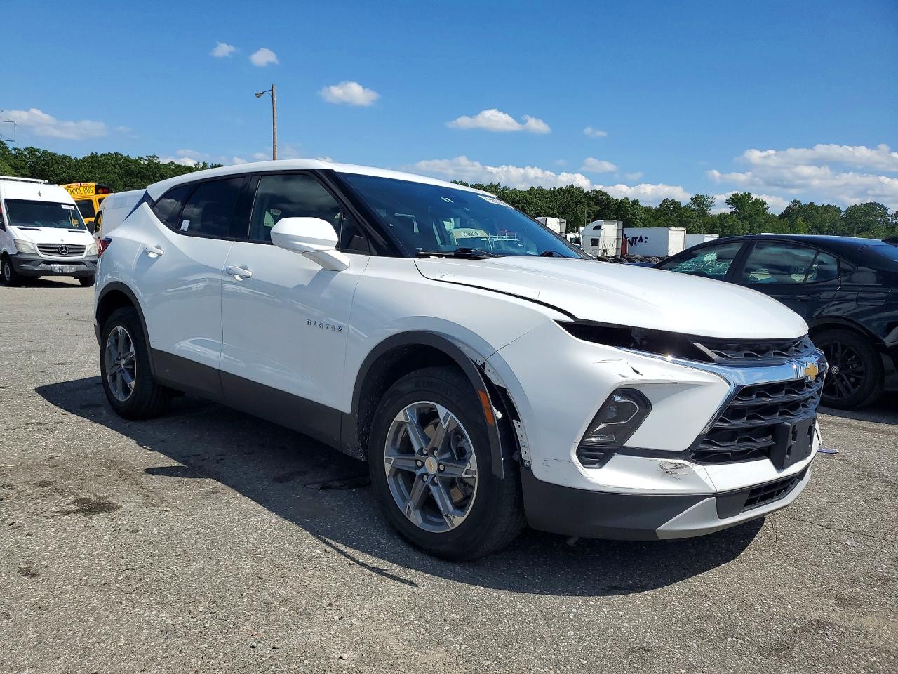 2023 CHEVROLET BLAZER 2LT — снимка 4
