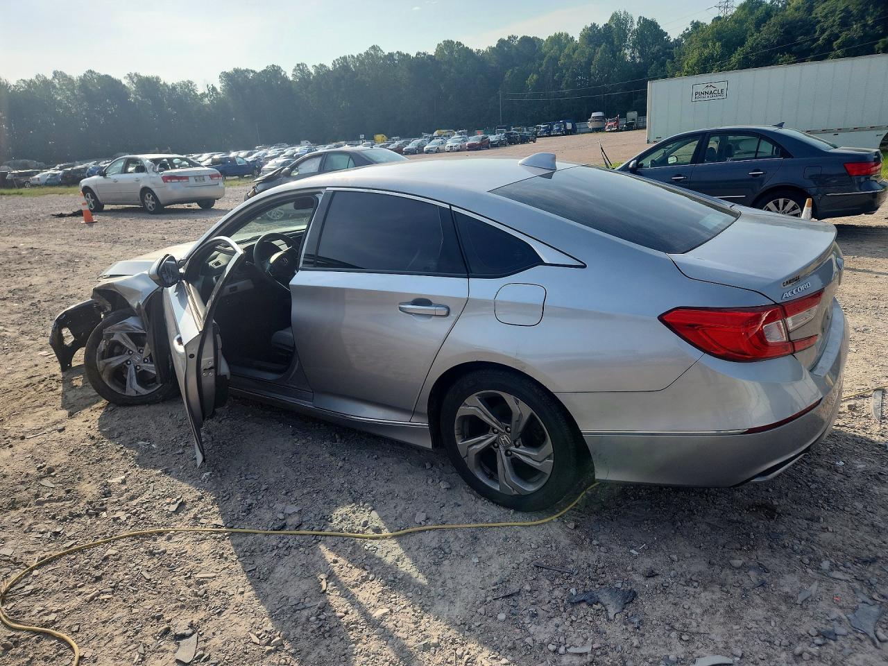2018 HONDA ACCORD EX — снимка 2
