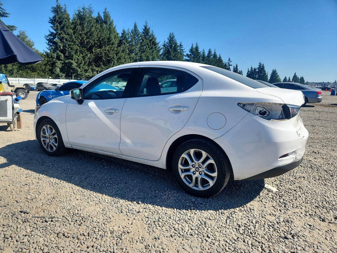 2017 TOYOTA YARIS IA BASE — снимка 2